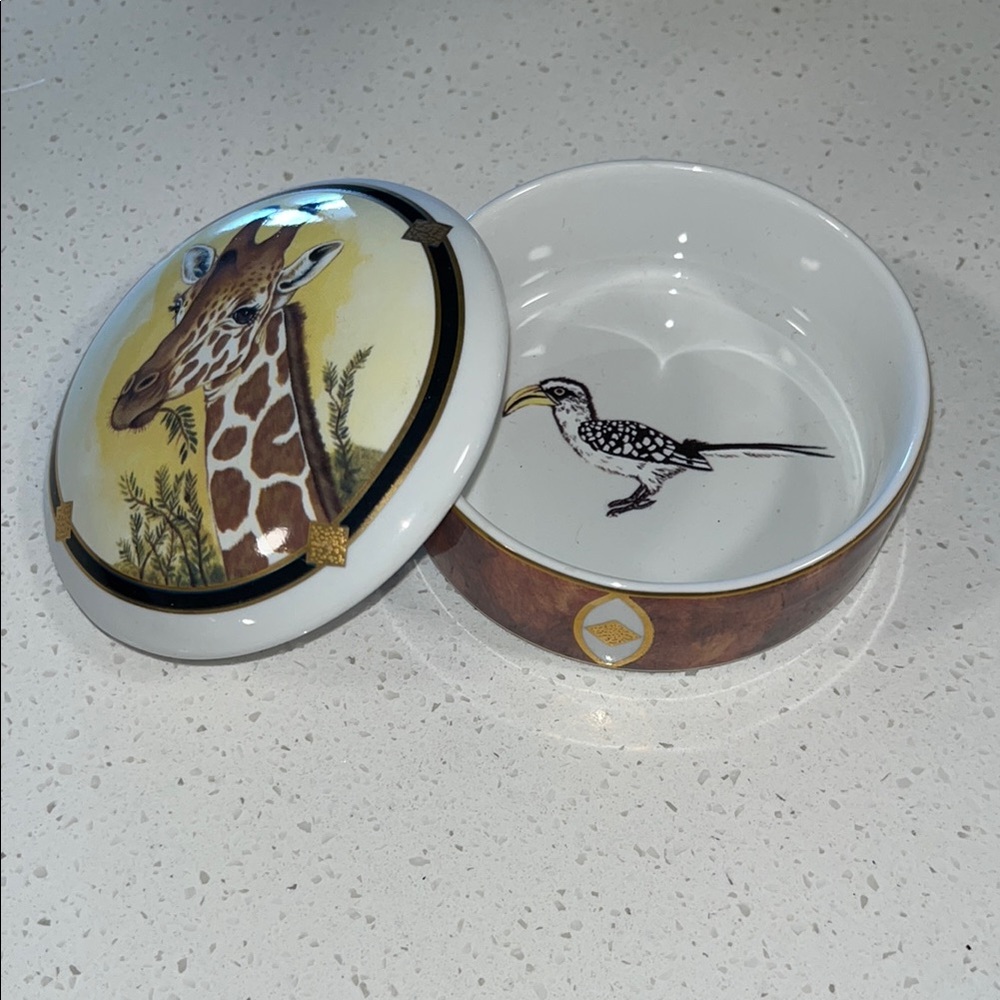 Lynn Chase Vintage 1995 African Portraits Giraffe Design Trinket Box - Picture 3 of 7